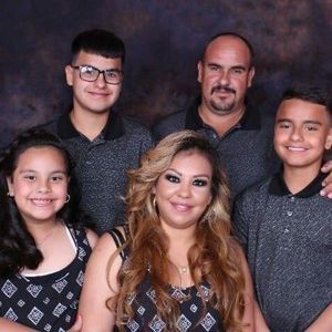 Meet your Posher, Claudiayalfredo